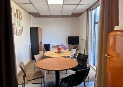 salle de réunion "Les Racines" 25 mètres carré 10 places vue 1